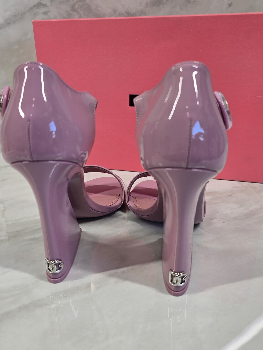 Dolce & Gabbana Patent Wedge Sandals with Logo Button - Picture 5 of 12